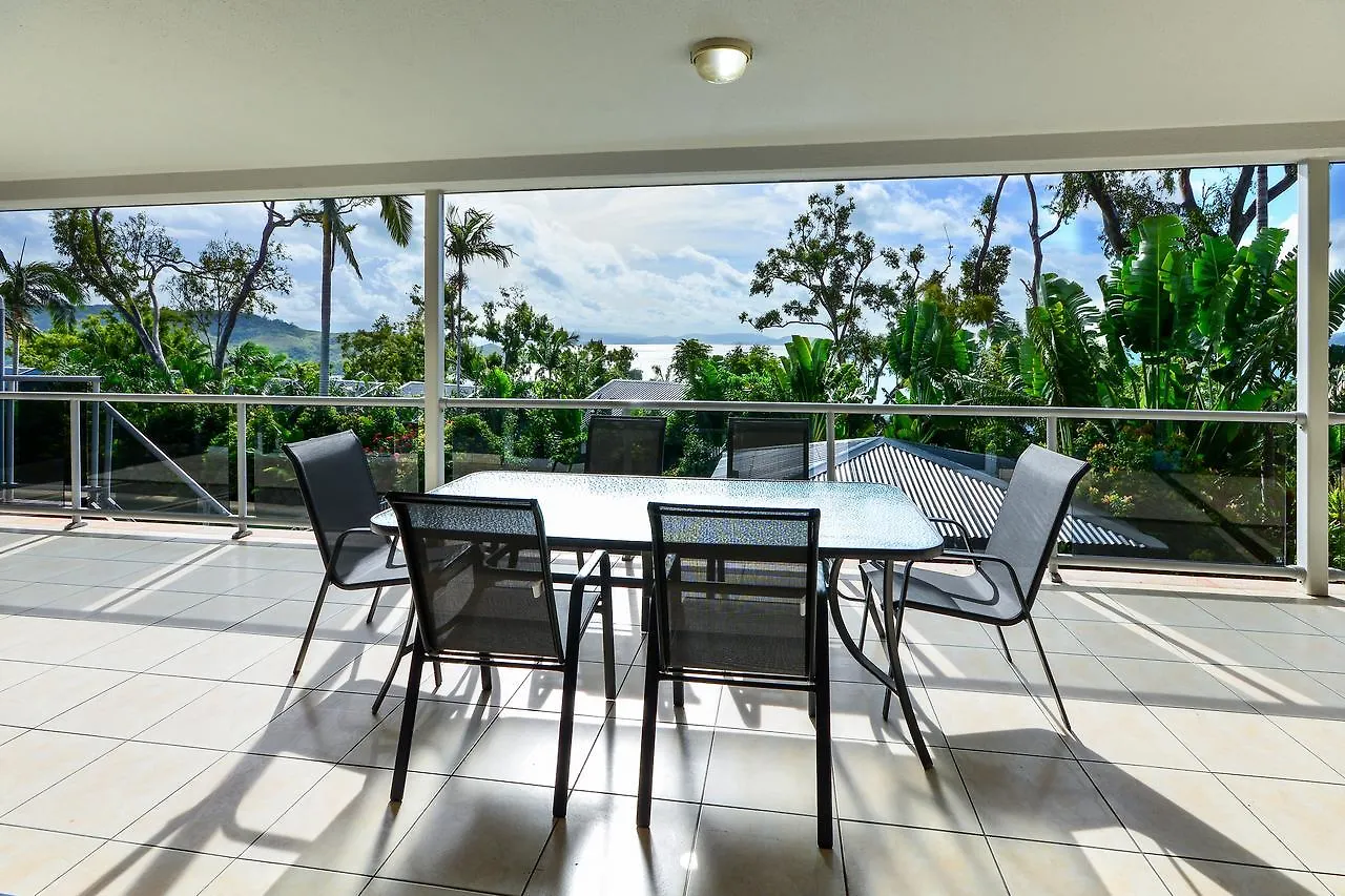 Blue Water Views Apartment Hamilton Island