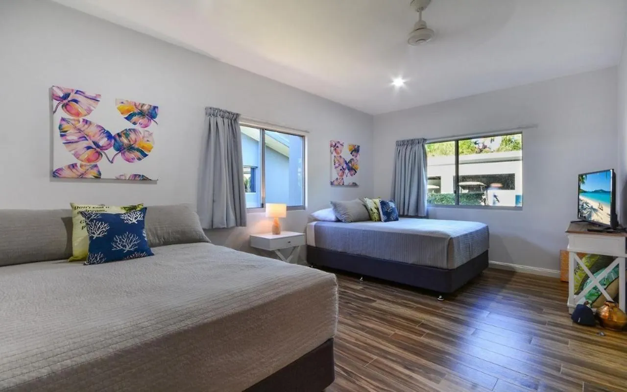 Blue Water Views Apartment Hamilton Island Australia