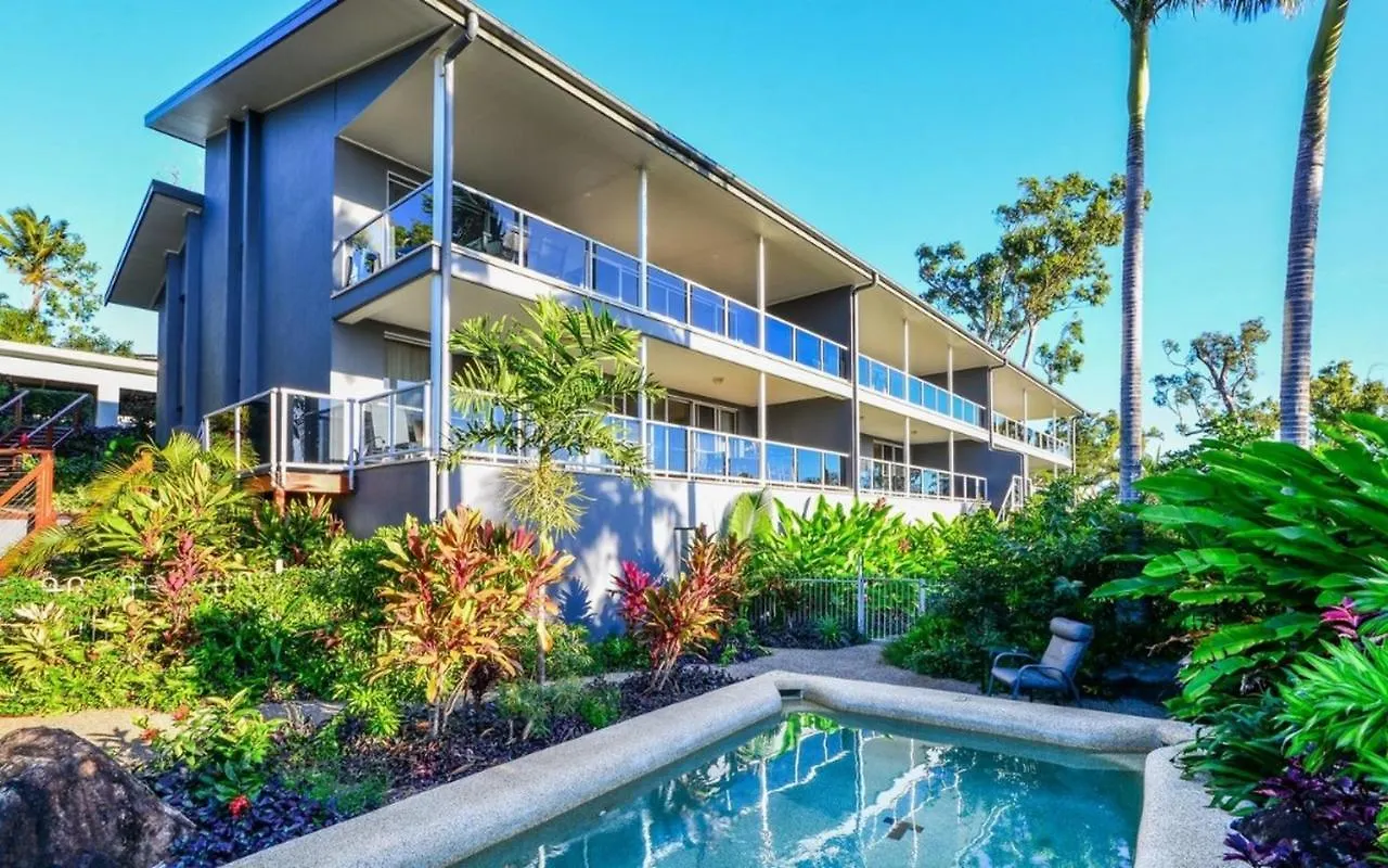 Blue Water Views Apartment Hamilton Island